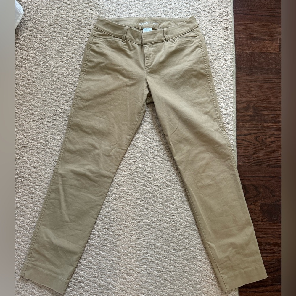 Old Navy khaki pixie pants